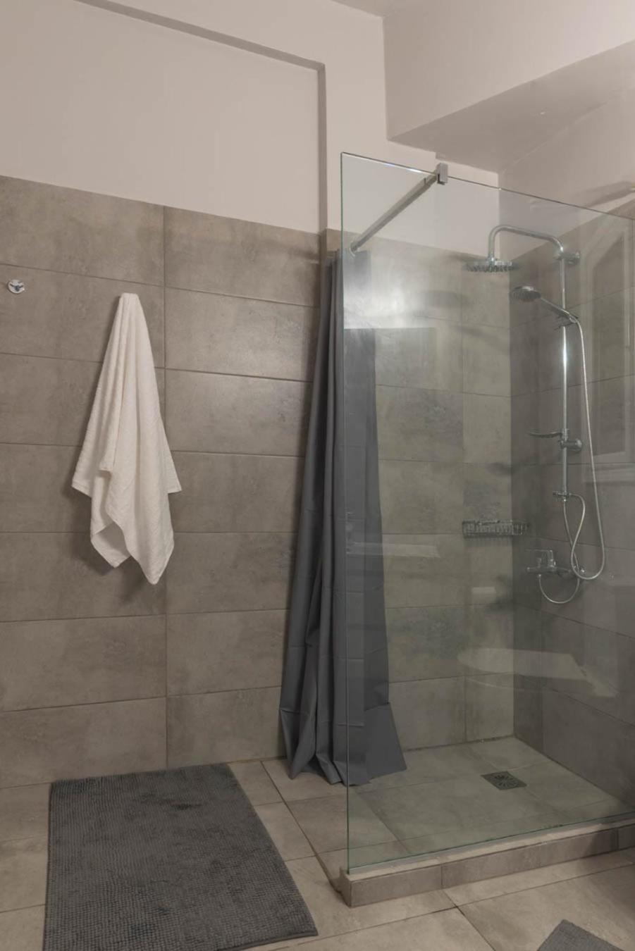 Empyrean Apartment Атина Екстериор снимка