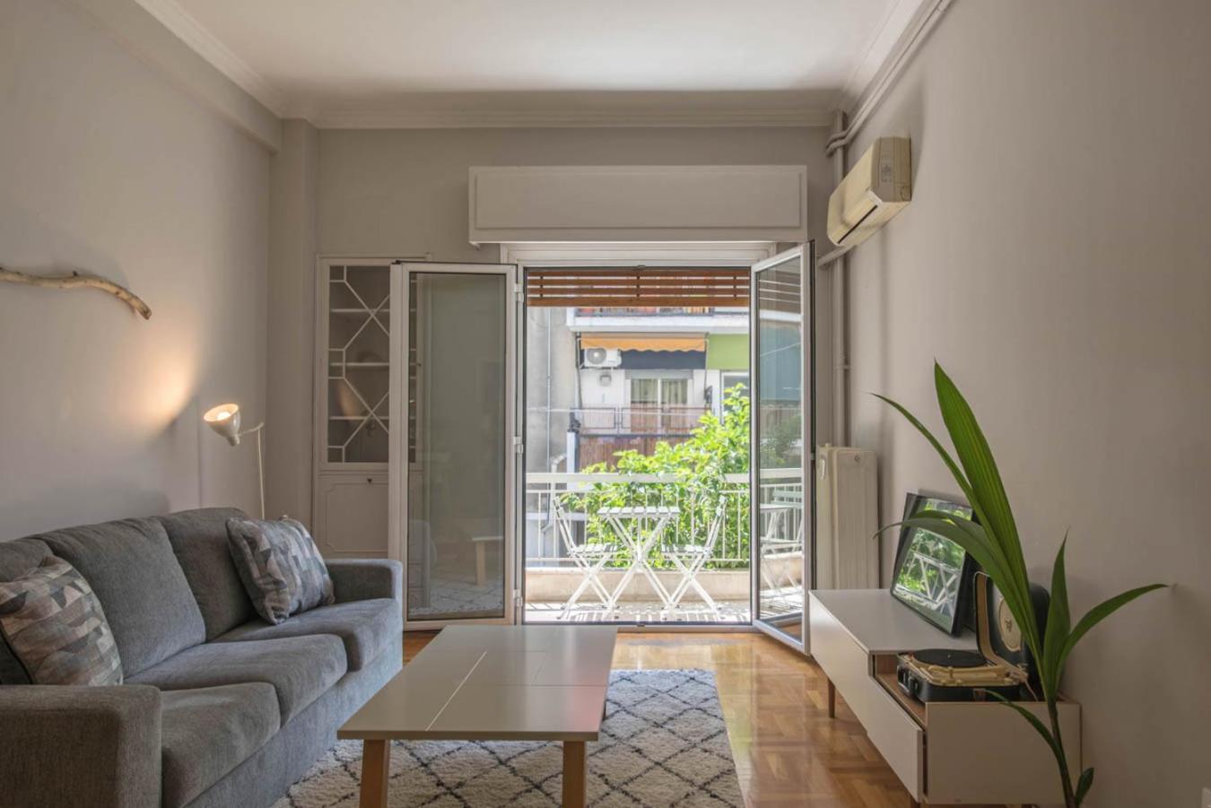 Empyrean Apartment Атина Екстериор снимка
